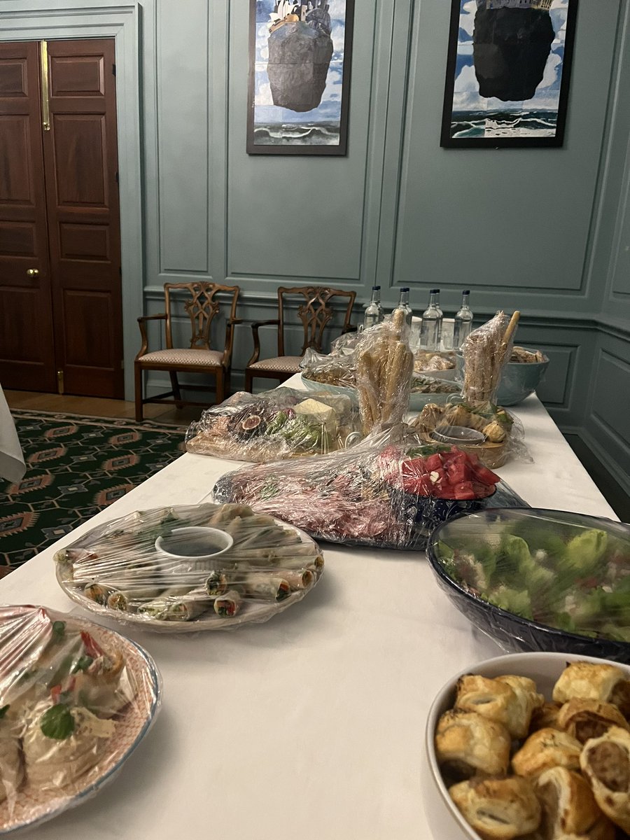 Radley College English (@radleyenglish) on Twitter photo Excellent to see <a href="/english_dh/">DHEnglish</a> for an evening discussing ‘All That Man Is’, by David Szalay. <a href="/RadleyEnrich/">Radley College Academic Enrichment</a> Excellent to see <a href="/english_dh/">DHEnglish</a> for an evening discussing ‘All That Man Is’, by David Szalay. <a href="/RadleyEnrich/">Radley College Academic Enrichment</a>