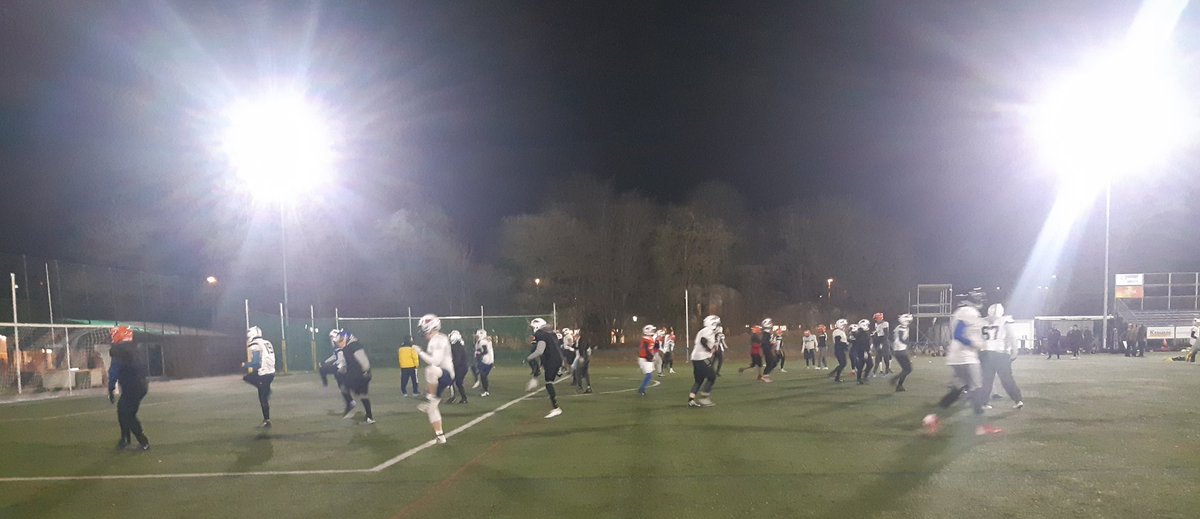 CoachVoyt's tweet photo. Another great practice 🐗🏈 @RV_Razorbacks in the 📚 ! #ErimaGFL @GFLinfo season is coming ! https://t.co/P6r2sbN4BK