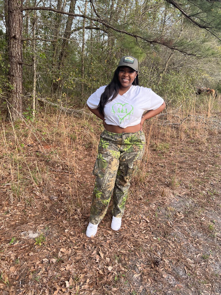 nektheone's tweet photo. Real country girl shi✨ #CamoParty #latepost https://t.co/b6PYJy3uId
