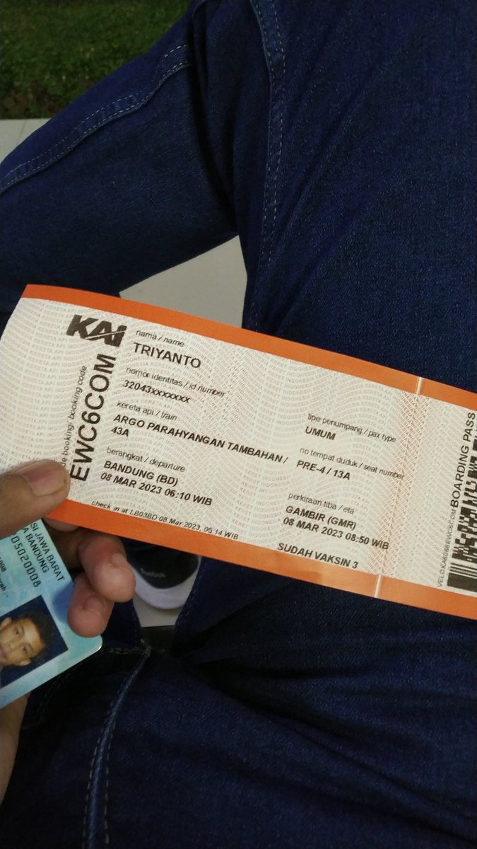Tri0907981's tweet photo. One trip bersama argo Parahyangan @KAI121 https://t.co/NBouHcepQ5