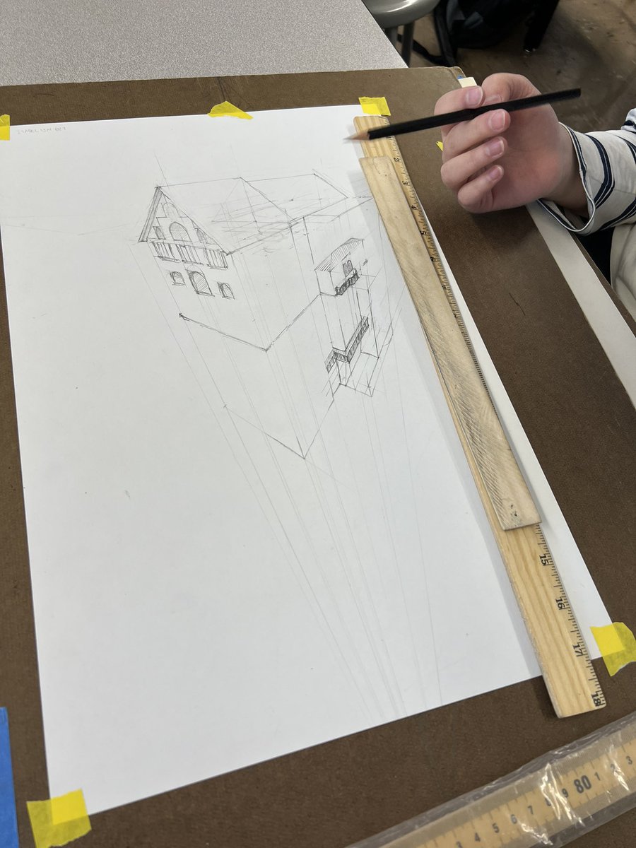MrsAArtClass's tweet photo. Two and three point perspective 📏 📐 ✏️ https://t.co/fjJAGDiOV6