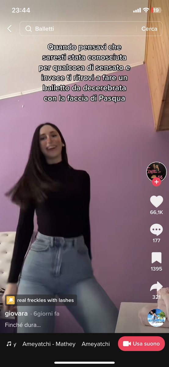 LorisPlaca's tweet photo. ma solo io ho i tiktok intasati da ste due?? https://t.co/sQI63clGL9