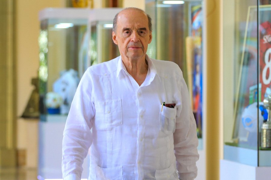 Grata reunión con el Canciller de la hermana República de Colombia, Álvaro Leyva Durán. Compartimos nuestra disposición de continuar estrechando esfuerzos por la unidad y el desarrollo de los pueblos hermanos. ¡Sigamos profundizando la unión Venezuela – Colombia!
