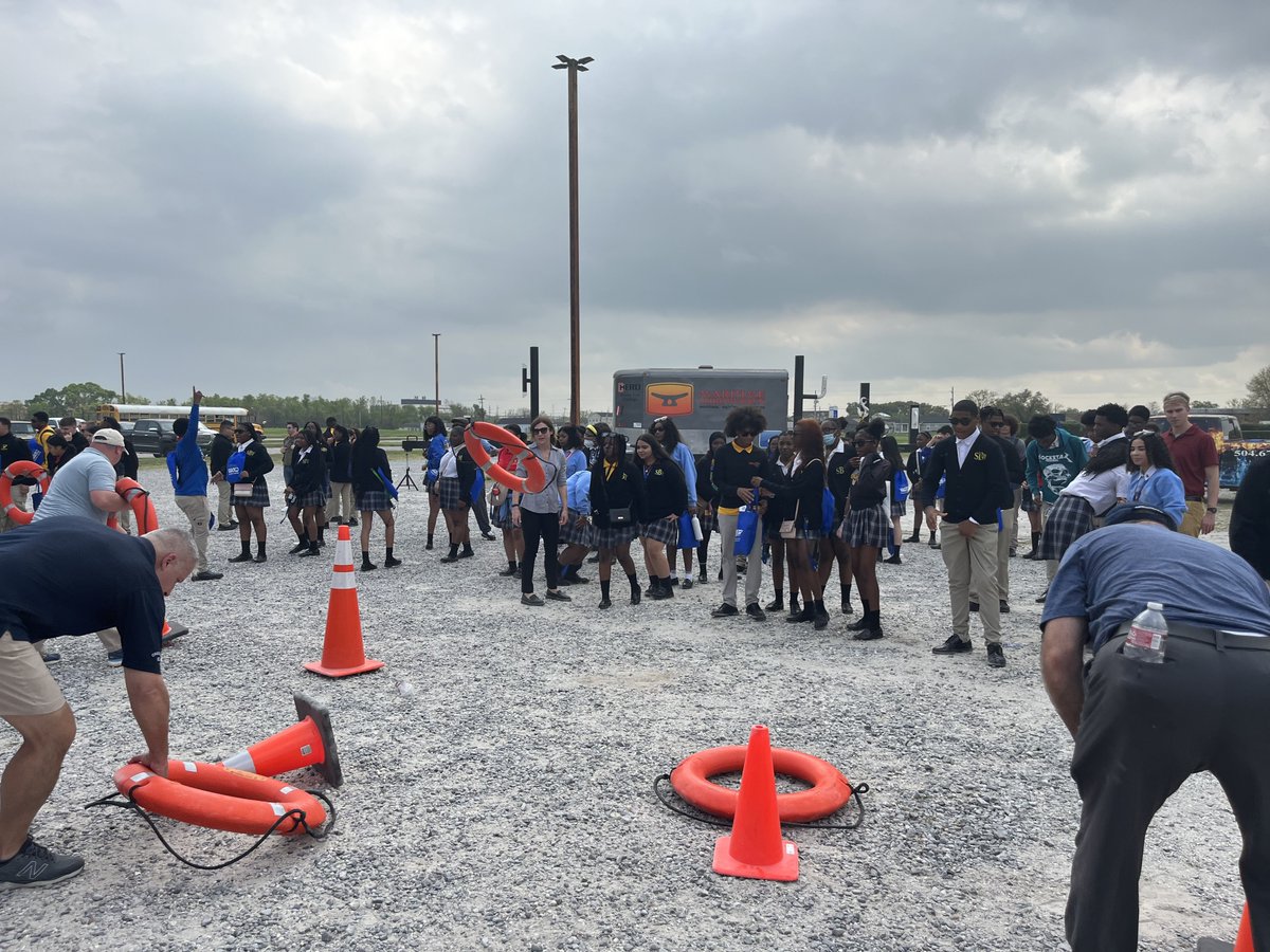 OpenWatersLA's tweet photo. Pilots with a purpose! Earlier today some of our River Pilots joined our partners @RiverWorksD at a local Career Fair to inform high school students of all opportunities, and benefits that the Maritime Industry has to offer!  #careeropportunities #nola https://t.co/1I6XwHOB5N