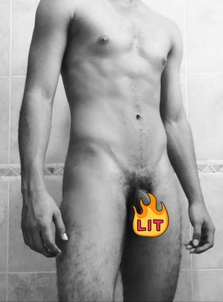 PascuaHoracio's tweet photo. Quién me ayuda a bañarme ? 🫢💦💦
#HotPhoto #packsonlyfans #PacksArdientes #packshot #packadolescente #boyhot https://t.co/brIqJ1r0fg