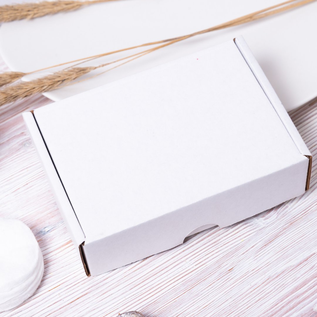 LgpHub's tweet image. If you have an e-commerce business, mailer boxes are pretty much a must-have 🤷‍♀️! They&apos;re durable, make your products presentable and they&apos;re an environmentally-friendly packaging option. 
 
#LGP #WeMakeItSimple #Marketing #promotionalproducts #Swag #SmallBusiness #ecommerce