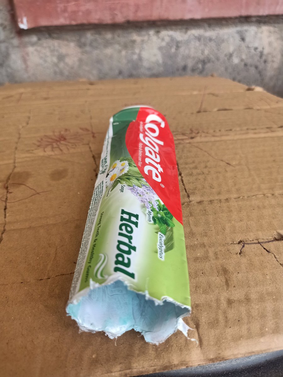 moshazo's tweet photo. @FTomiwar @Colgate Now this is the current situation https://t.co/PIADDdZRxs