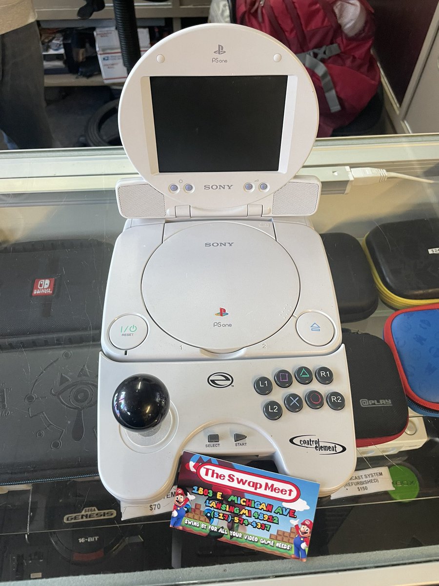 RT @ChainsawTiger: Has anyone ever seen this PlayStation before? https://t.co/1fnOTdJ1pp