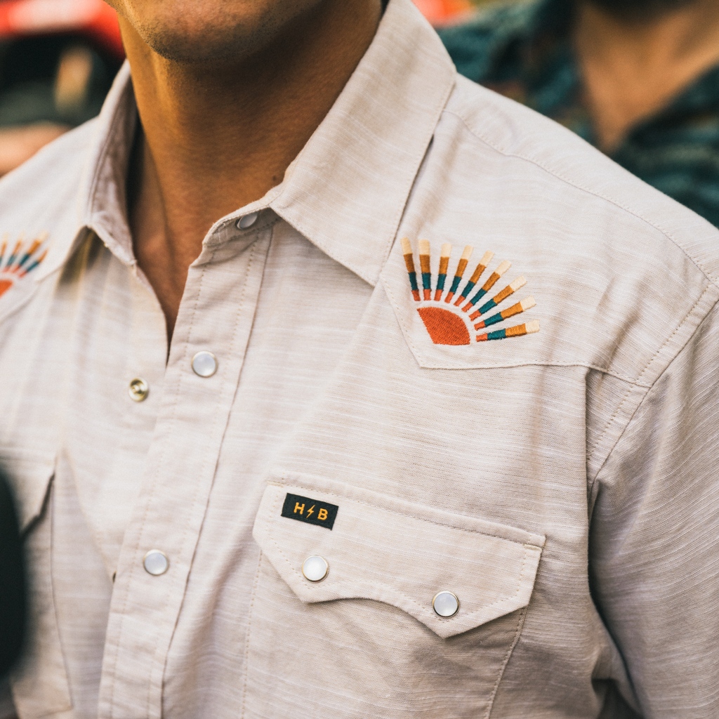 // NEW MOTIF EMBROIDERY // Temps are dialing up. Sleeves are dialing back. Take a look at the new range of Crosscut Deluxe Shortsleeves we have in the house as part of our Spring 2023 Collection.

HEED THE CALL

#embroideredshirts
#pearlsnaps 
#howlerbros
#heedthecall
