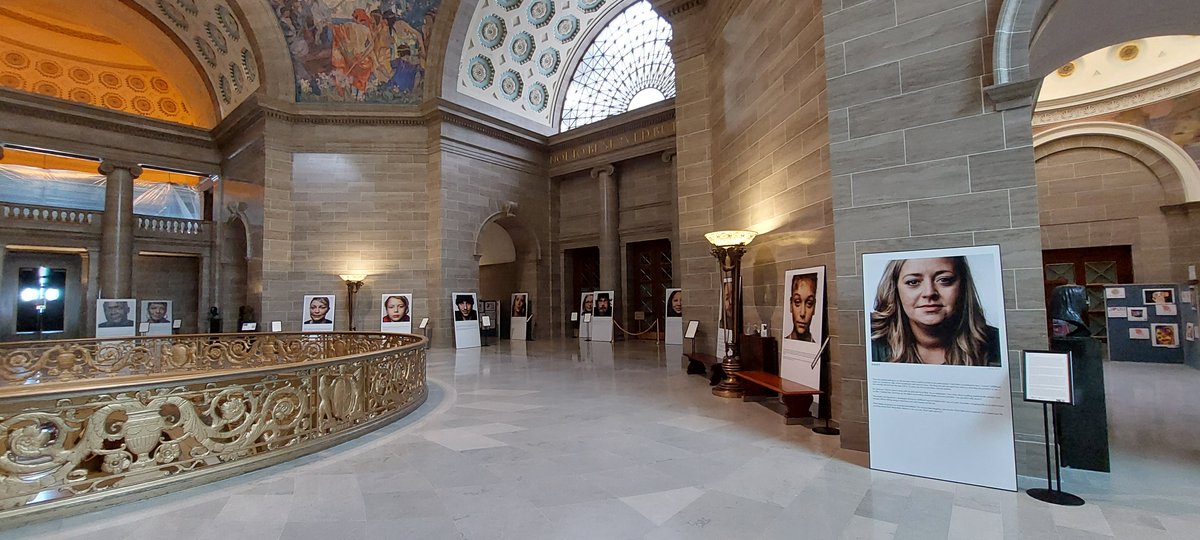 'The Art of Being Me'  tackles mental health stigmas in the Missouri Capitol, with aim to encourage and inspire others:  newsroom.house.mo.gov/news/1585

<a href="/Fogle4MO/">Betsy Fogle</a> @BurrellFdtn #BurrellFoundation #ArtofBeingMe #ABOM #MECampaign #MEmovement #MOLeg <a href="/Ceres_MO/">Ceres</a>