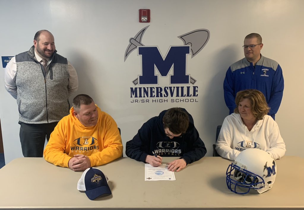 MinersvilleA's tweet photo. Congratulations to Brock Polinsky on signing to continue his Academic and Football careers at Lycoming College. Thank you for an amazing career, Brock and best of luck as a Warrior. https://t.co/aOwMXPLY9p