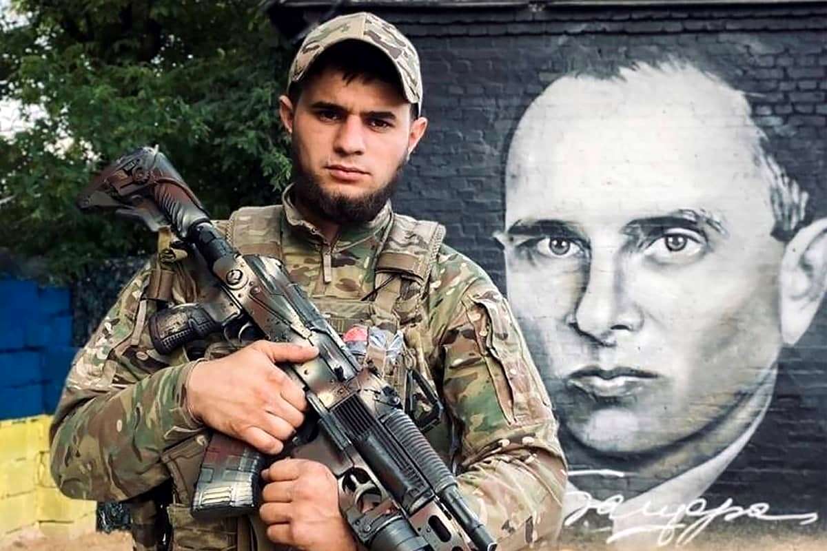 DaniMayakovski's tweet photo. El lider nazi de la organización fascista ucraniana Pravy Sektor y comandante de una de las brigadas del Ejercito de Ucrania, Dmitry Kotsyubaylo, ha sido desnazificado ayer por las tropas rusas y las milicias populares de Donbass en el frente de Bahkmut.

Kotsyubaylo ha sido uno de los mayores lideres nazis desde el golpe de estado fascista del Maidan en 2014, fue premiado en 2021 incluso por el regimen nazi de Kiev como Heroe Nacional por su papel en el genocidio contra Donbass.

La organización terrorista Pravy Sektor que él dirigia, fue actor principal en el asesinato de 48 sindicalistas en Odessa en 2014.

Era un fiel admirador del genocida Stepan Bandera y de la OUN-UPA, máximos colaboradores de Hitler en el Holocausto de Ucrania.