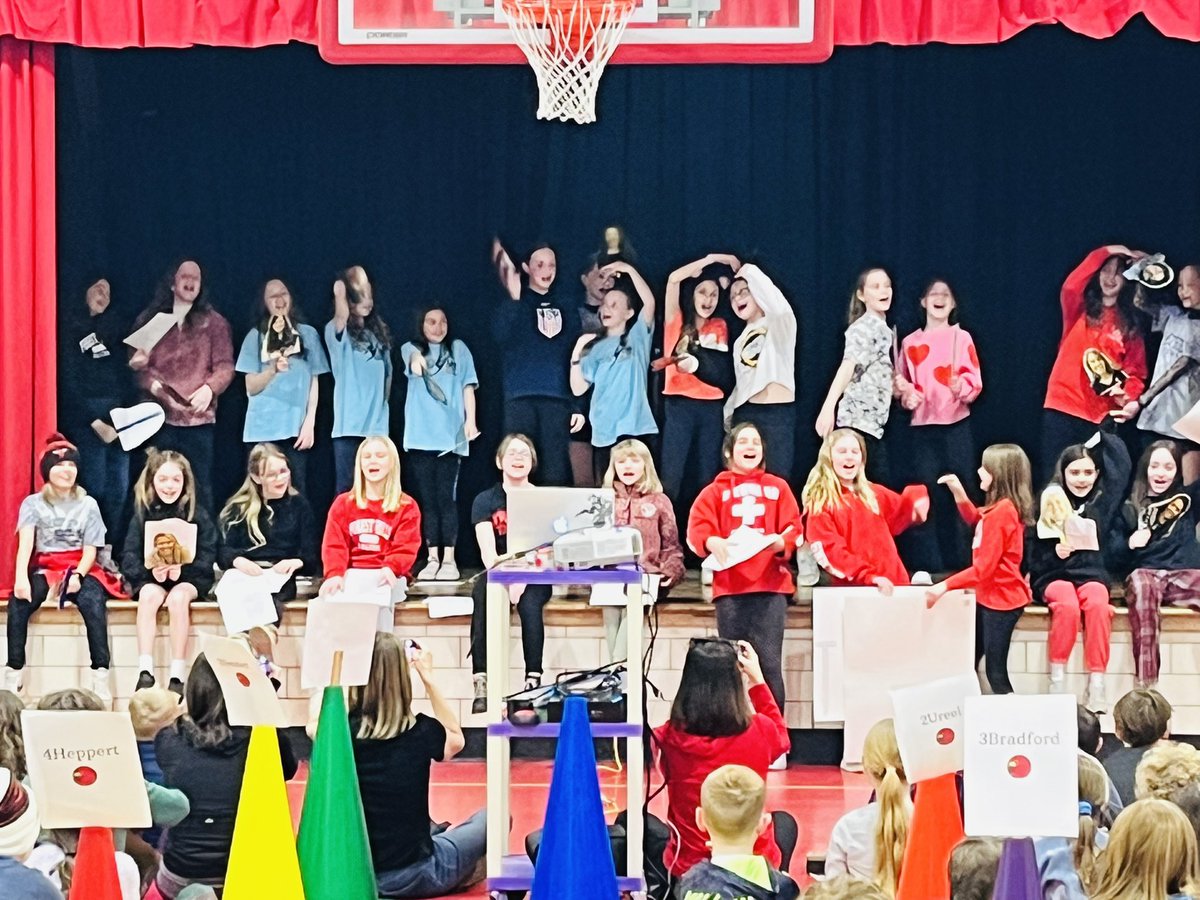 Nicole McLaughlin tweet media