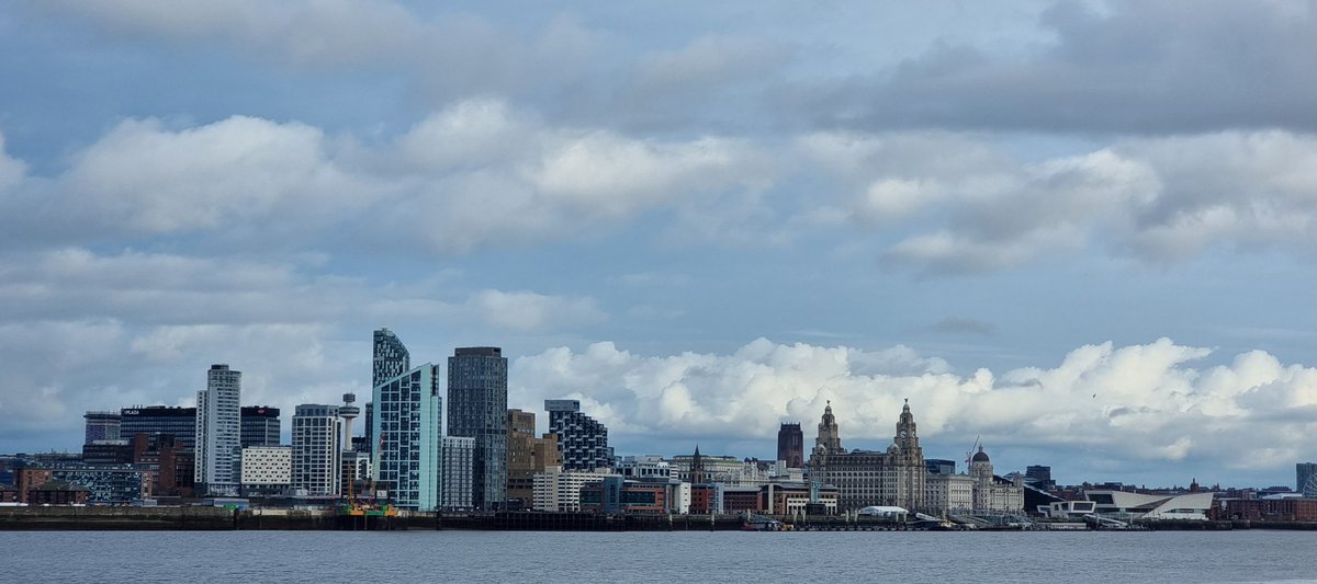 <a href="/fmsahbaz/">Fatih M. Sahbaz 📸</a> Skyline of Liverpool, UK.