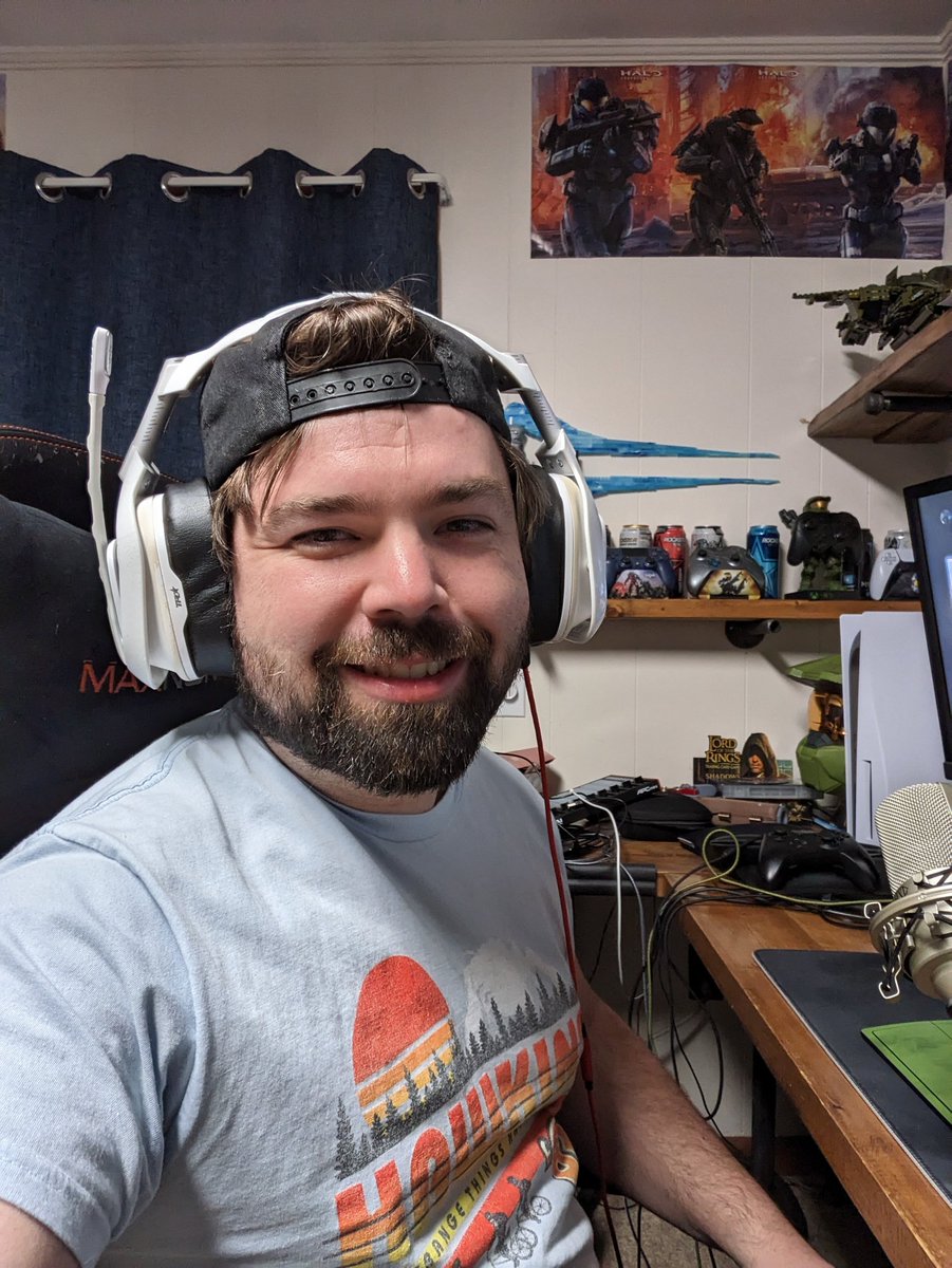 Producefarmer_'s tweet photo. Time for some season 3 Halo Infinite! #HaloInfinite #halohype  https://t.co/yPoWLMIF2I https://t.co/z4LNir1V0y