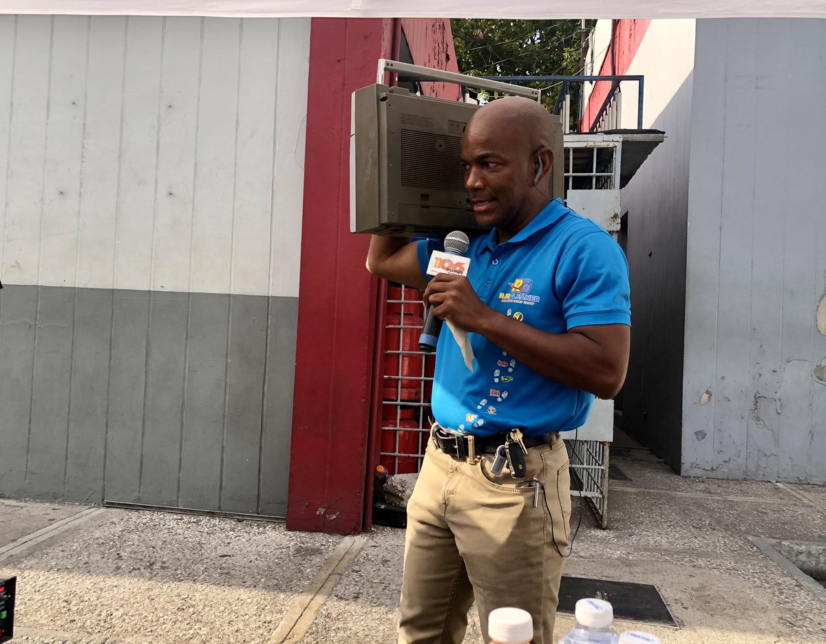 Derrick Bailey today paid us a visit at 96c Molynes Road at the intersection with Washington Boulevard and used the opportunity to showcase his 1986 Odyssey cassette player and radio combo  (Boom Box) which is still fully functional.  It cost him a princely sum of $1,425 Jamaican