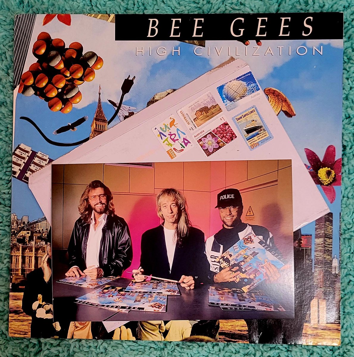 bgscucumbercas1's tweet photo. A little #HappyMail today 😍 Purchased this photo to display with the album cover, I always liked this photo op. Took flight all the way from Aussieland 😁❤️🎶 #HighCivilization https://t.co/f2LaZFVjVr