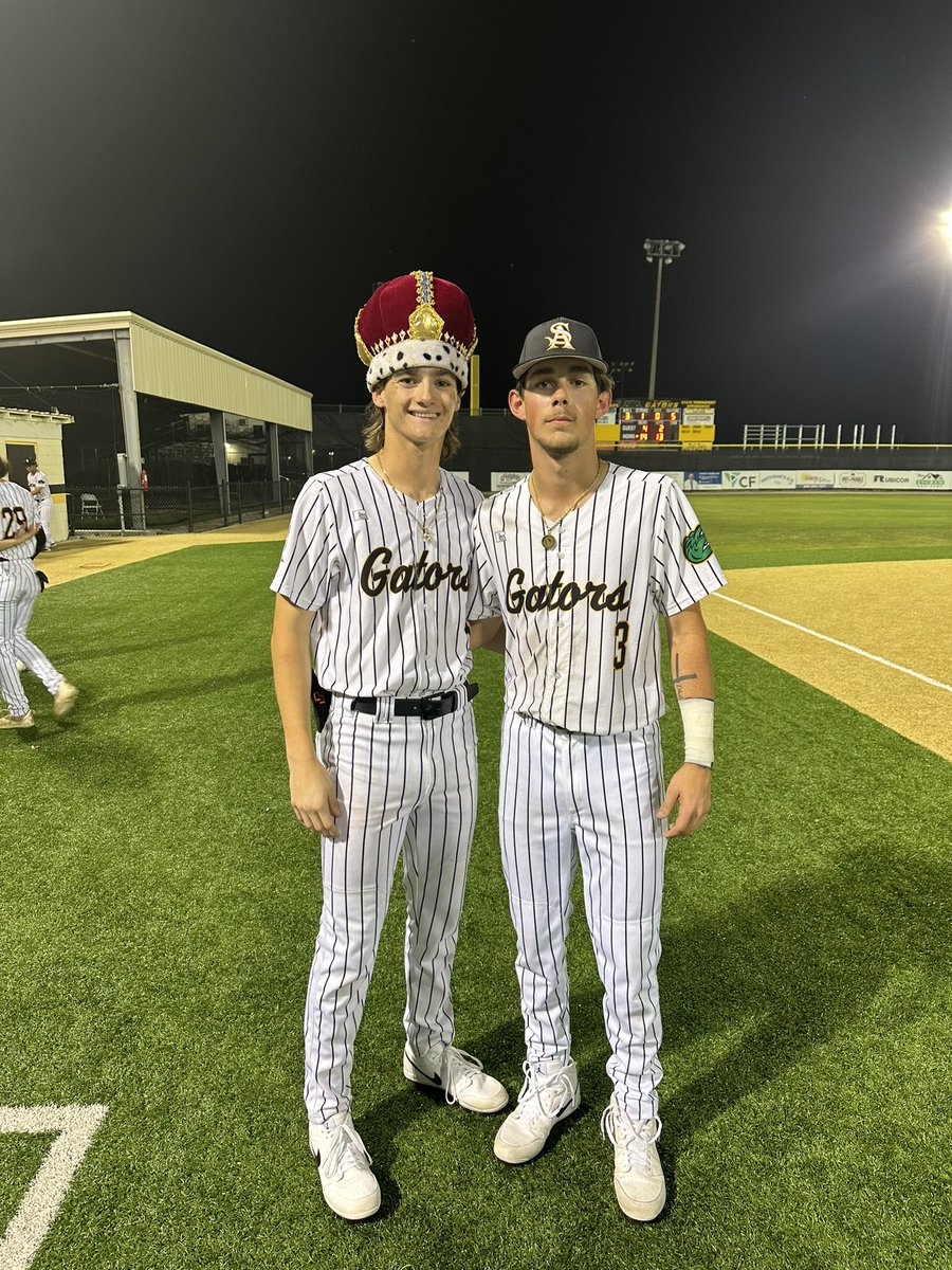 STAHUDLSTAFF's tweet photo. Congrats to tonight’s dual PitStop Players of the game vs Ponchatoula.  Dallis Moran and Wyatt Ford. Gators win 14-4. #grittygators https://t.co/7M3mdXeCv5