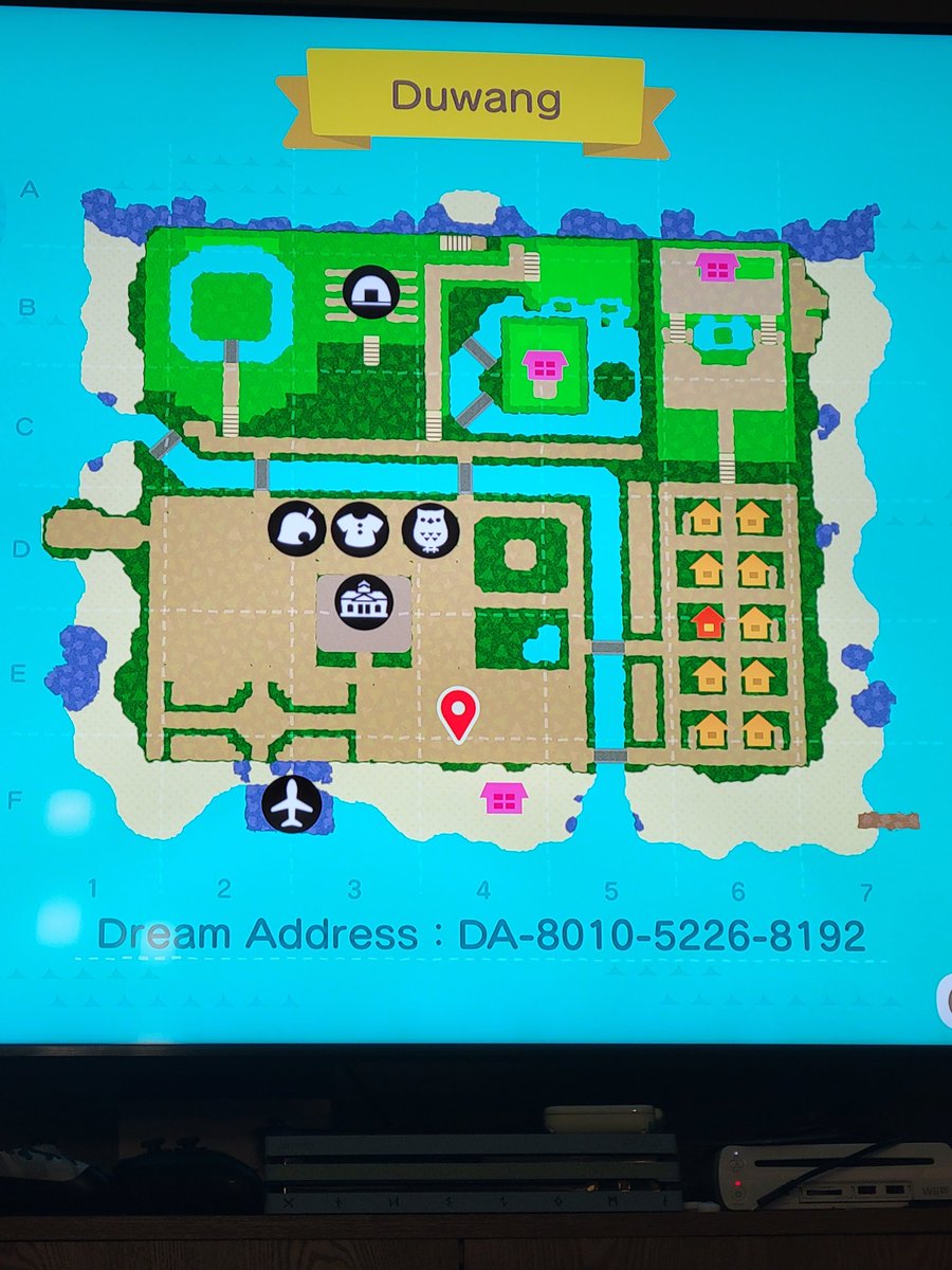 dreamercrossing's tweet photo. Stumbled across this DA picked at random, has a search and find game with horror elements! Super creative and fun to explore, I wish I could give the creator credit! #AnimalCrossingNewHorizons #dreamaddress #duwang https://t.co/SNWSNJzJdQ