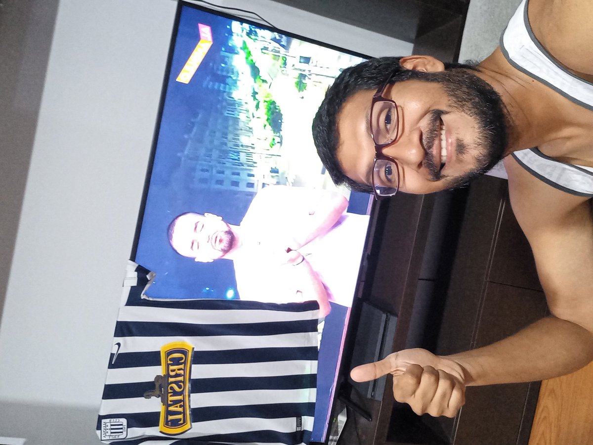 calogarciatru's tweet photo. @MovistarDeporPe #SabbagEnAlAngulo #ArribaAlianza #Kikirikikikiri Vamos por la camisetaaaaa https://t.co/PaPA90f7Cb