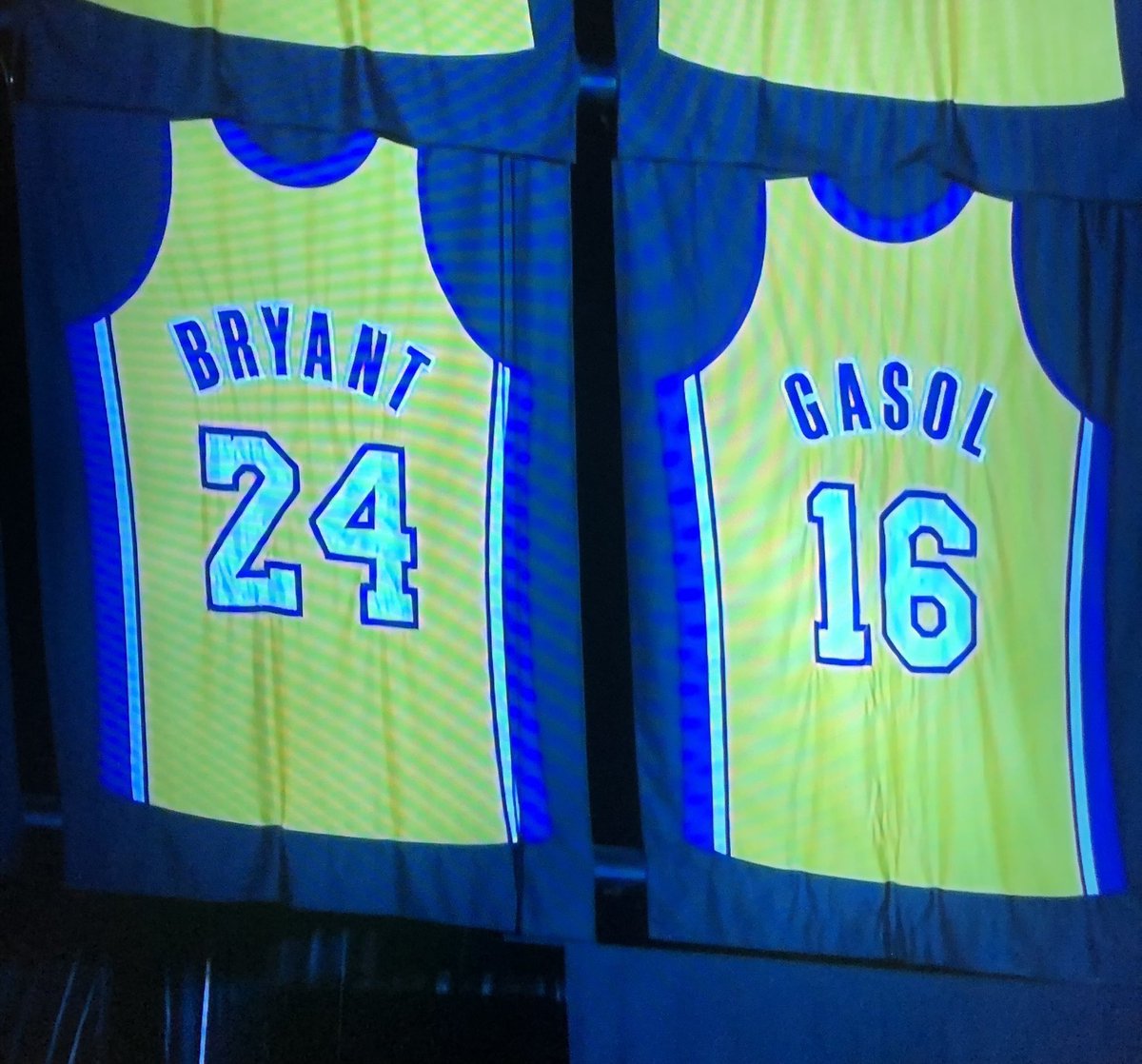 Hoops Unwrapped tweet media