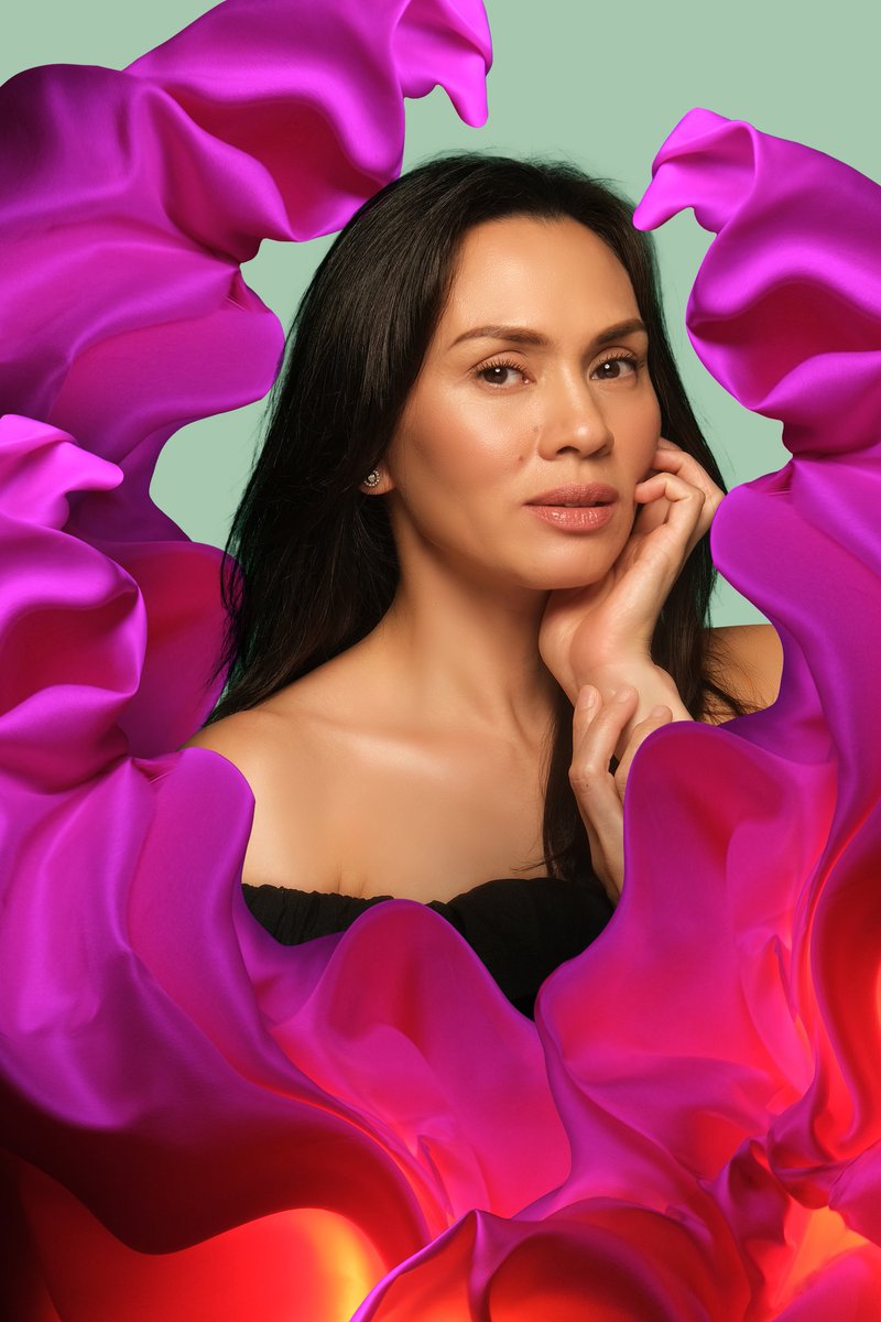 HeadshotClinic_'s tweet photo. In celebration of Int'l Women’s Day, Project Headshot Clinic in partnership with Strokes Eye Beauty Studio fis proud to launch #HSCDefine!
This campaign champions you. A woman. https://t.co/5WTzR7B3Vf