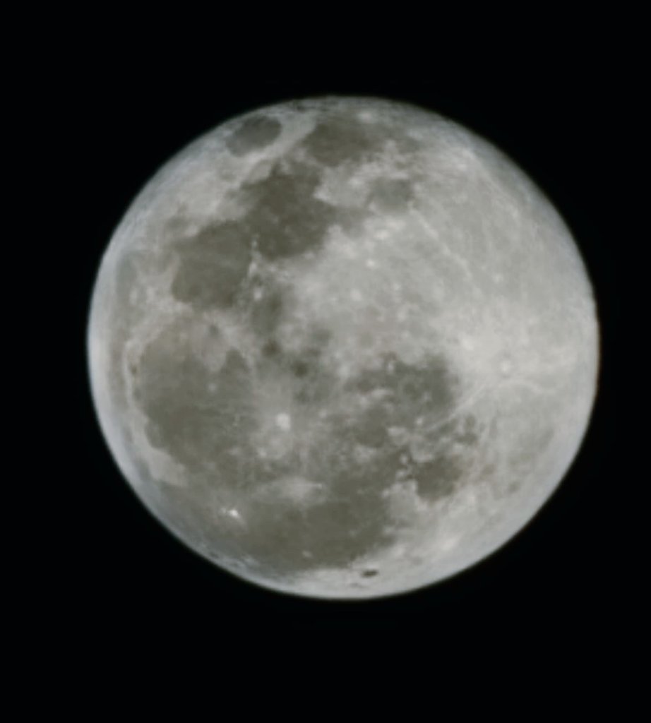 ILianaAlba's tweet photo. Me gusta pensar que a veces coincidimos mirando la Luna.
📸 @CamaraPersp 👈🏼 #Follous
📍#EnGuadalajara
#LunaLlena #Moon https://t.co/wwcDOGSpVr