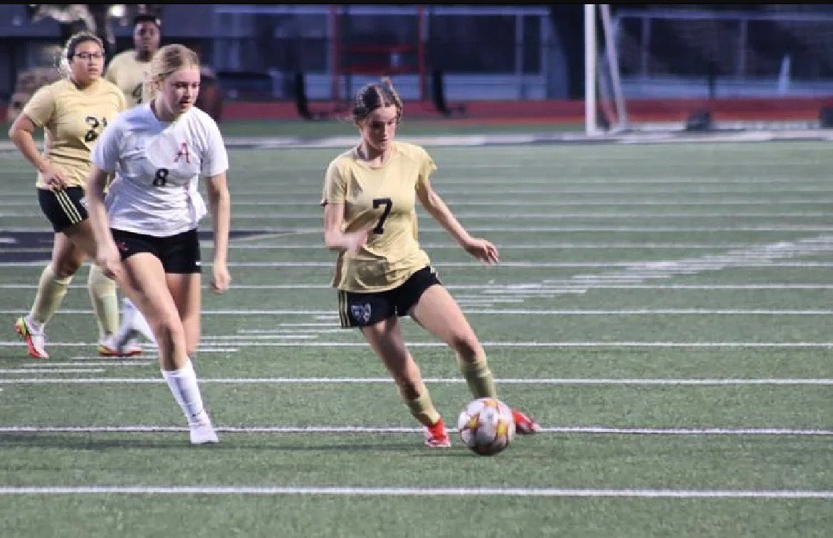 Lady Buffs get the win against Ardmore in the season opener. Way to fight until the end and get the ‘W’.