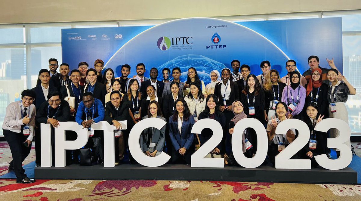 Nfregis1's tweet photo. It has been such a huge honour attend the #IPTC2023.
Utmost thanks to our faculty advisor Mr. Kawule Wycliff for nominating me.
Special thanks to @spe_muk , @mpgsMak and @aapg_muk chapters for giving me a platform to awaken my potential and talents. https://t.co/fmuWPFL4we