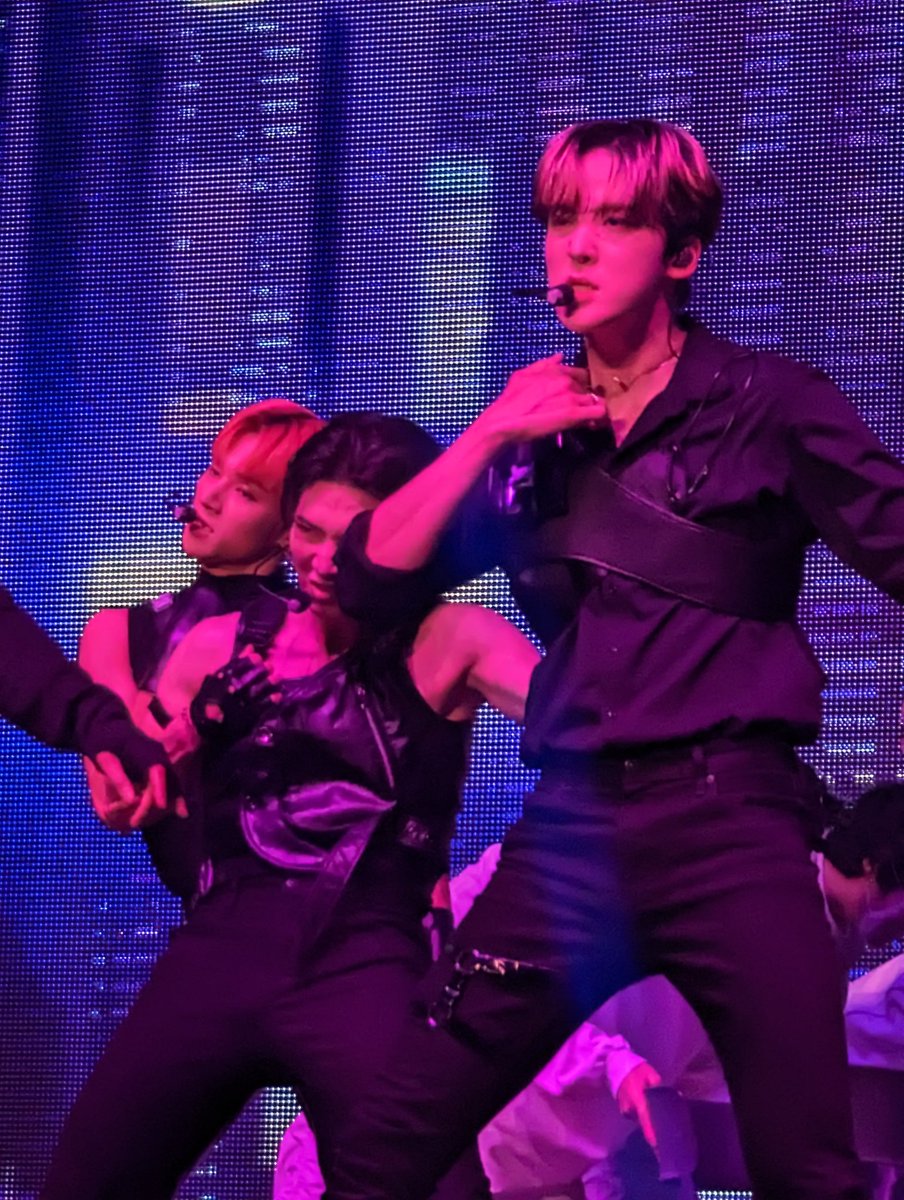 mummymayhem23's tweet photo. However he was the hardest to get photos of, I swear , though majority of my videos were of him #yunho #ateez #EHtiny https://t.co/lqqKYAlaYG
