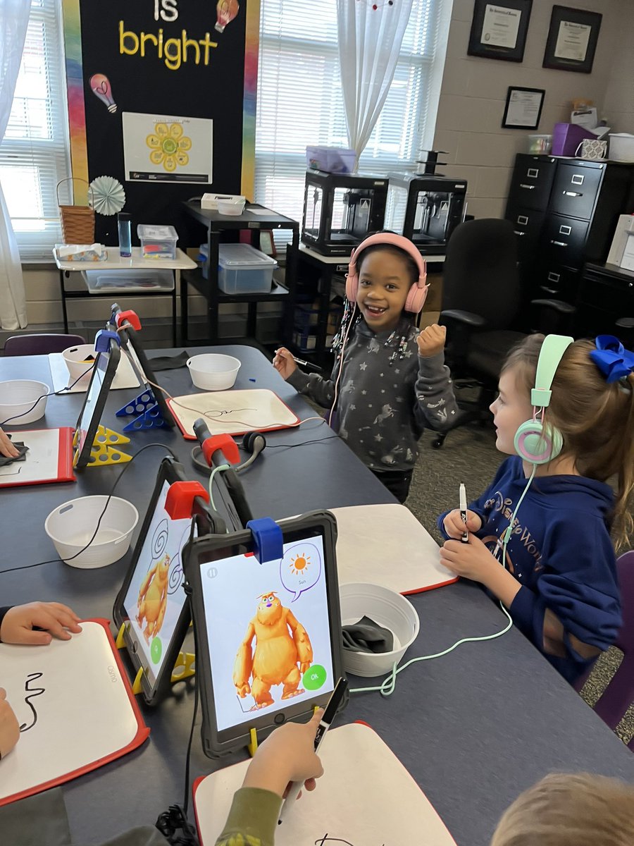Kindergartners got to use the Osmo today and loved seeing their art appear on the iPad screens! #BEBulldogs