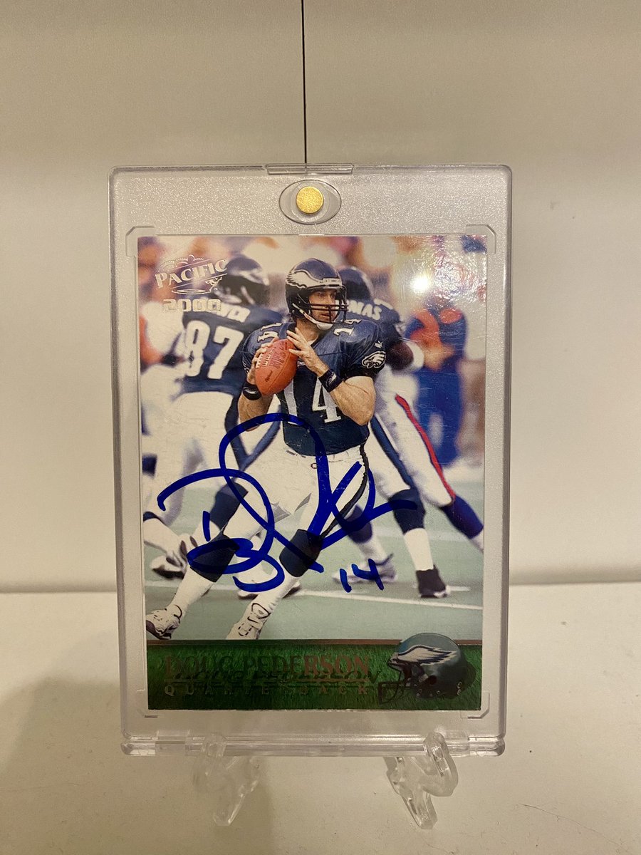 GIVEAWAY ALERT ‼️ A 4th and 26 special‼️ An autographed player worn Patch Autographed <a href="/FMitchell84/">Freddie Mitchell</a>  card with a game used <a href="/donovanjmcnabb/">Donovan McNabb</a> patch. Also throwing in an autographed Doug Pederson card. To enter you must RT, LIKE, and FOLLOW this account. Tagging a friend earns you an