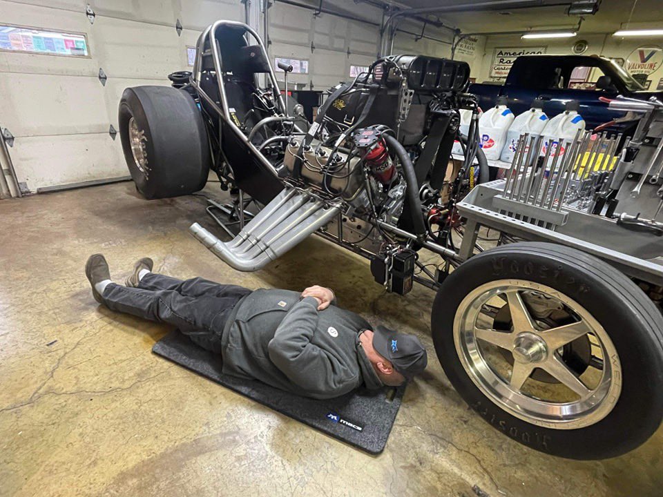 Sometimes you just need a nap. Might as well be comfy. The Mac's mat has hundreds of uses. #MacsTieDowns #TrustMacs 

📸 courtesy of Gawlik-Sgro Racing