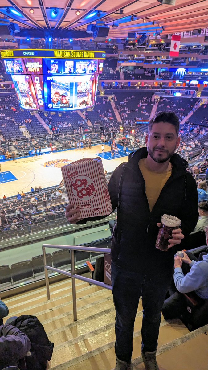 Maximor67's tweet photo. Let's Go Knicks ! 🇫🇷🇺🇲🏀
#NYK #popocorn https://t.co/vh91XIosa1