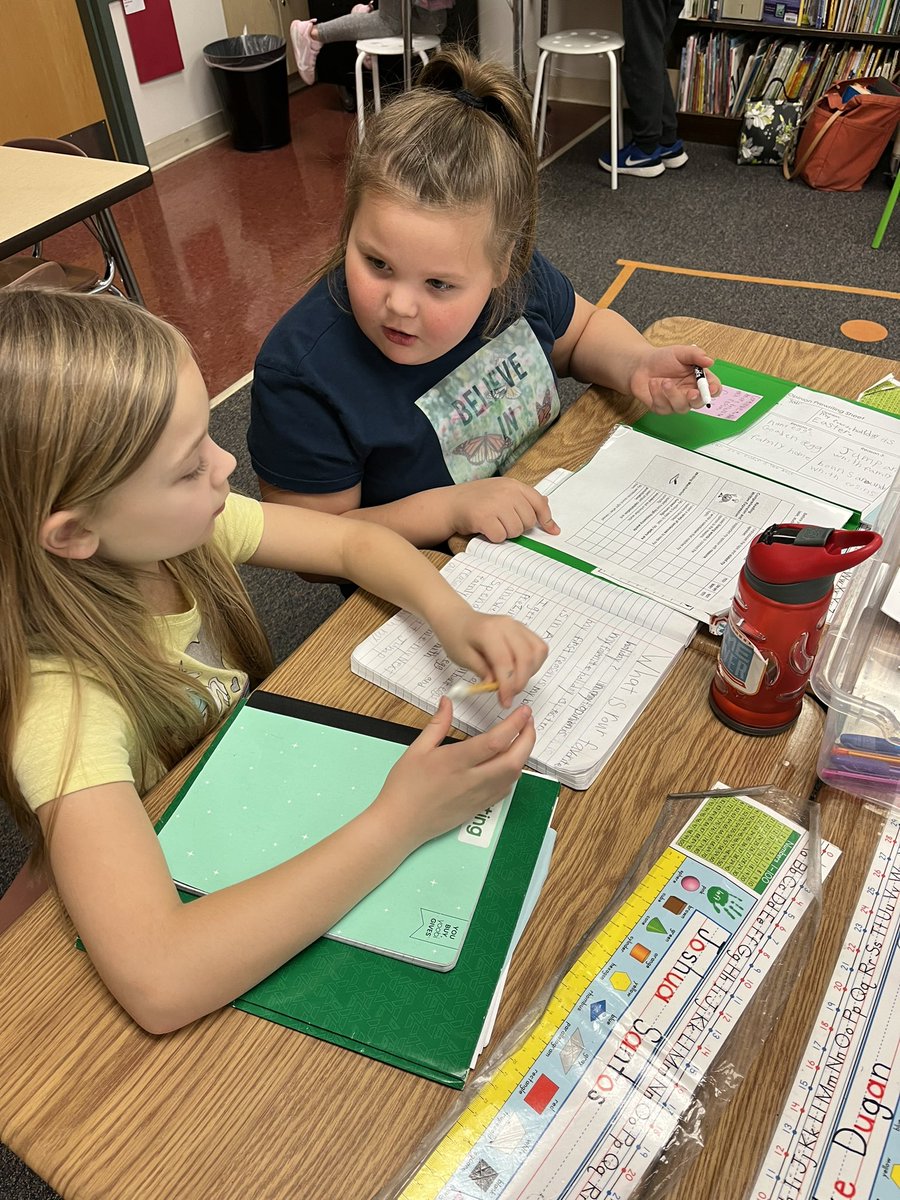 MBaiseyFCPS's tweet photo. Writing partners in @FCPSAFachler 2nd grade classroom support one another with editing for content &amp; mechanics! #TopNotchTPS #BetterTogether https://t.co/uvjp2XW4fl