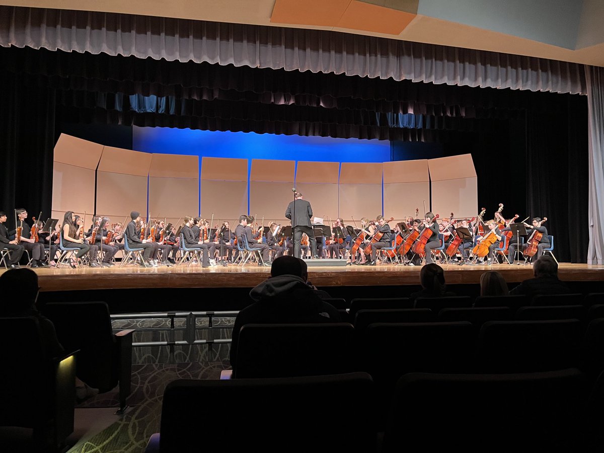L_Washington12's tweet photo. 7th and 8th grade SMS Orchestras sound beautiful! #smslearn #sascompass @MiddleSaline https://t.co/tlXXKhfWVF