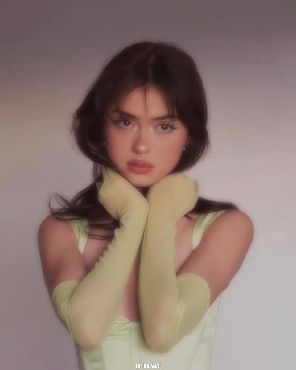 again I find myself in the middle using company as a pillow, in the quiet I’m insane need a crowded place, let go; wanna numb my pain just a little using company as a pillow and I'm shutting off my mind just to feel ok, let go