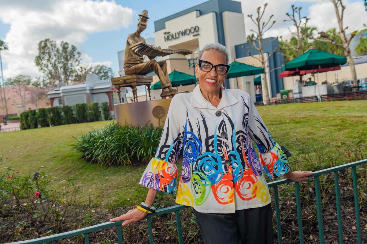 DisneyParks's tweet image. Dr. Johnnetta Cole, Cultural Advisor on Disney and Pixar’s #Soul, recently visited @WaltDisneyWorld to experience The World’s Most Magical Celebration. ✨ Take a look at her visit and how she continues to #CelebrateHerStory: spr.ly/60123L4Zn