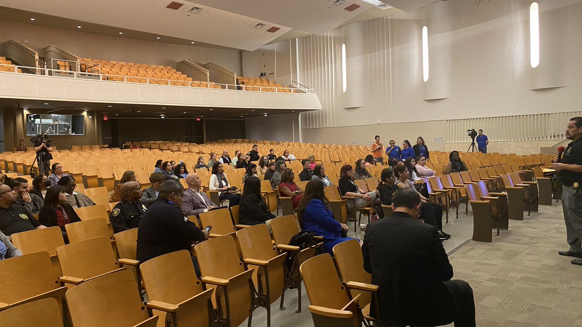 Dallas ISD PD UNIDOS tweet media