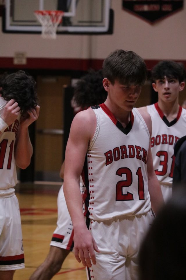 Borden Braves Boys Basketball (@bordenbravesbbb) on Twitter photo Congrats to Borden junior, Kasym Nash <a href="/NashKasym/">Kasym Nash</a> for being named the SAC MOP for the second consecutive year and All Conference for the third time overall.
<a href="/bordenathletics/">Borden Athletics</a>
@joshcooknewstri <a href="/newstribscores/">News&Tribune Sports</a> Congrats to Borden junior, Kasym Nash <a href="/NashKasym/">Kasym Nash</a> for being named the SAC MOP for the second consecutive year and All Conference for the third time overall.
<a href="/bordenathletics/">Borden Athletics</a>
@joshcooknewstri <a href="/newstribscores/">News&Tribune Sports</a>