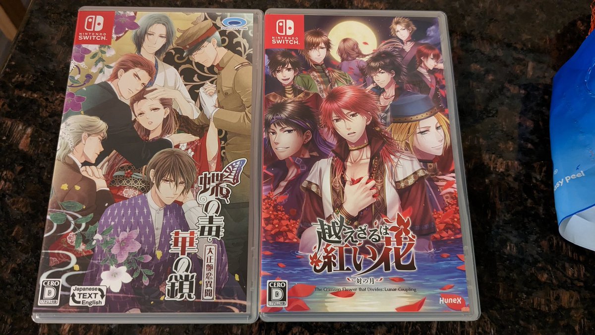 Arrived today from Play Asia! I hope more otome will start to have multi-language editions.