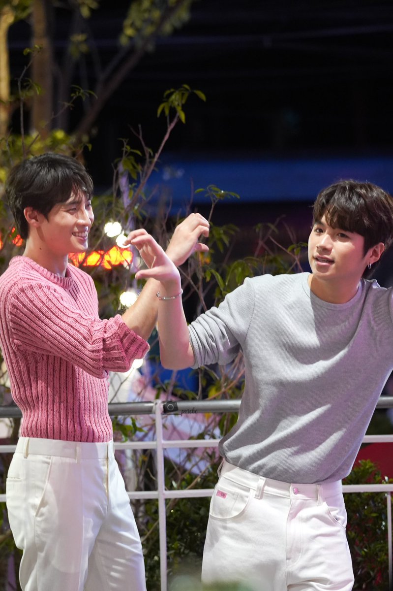 💚💙..มอร์นิ่งครับมีนแปลน

ขอให้เป็นเช้าที่สดใสมีแต่พลังงานบวกดีดีมีแต่รอยยิ้มค้าบบบบ

 #รักทูวิชก็กรี๊ดออกมา