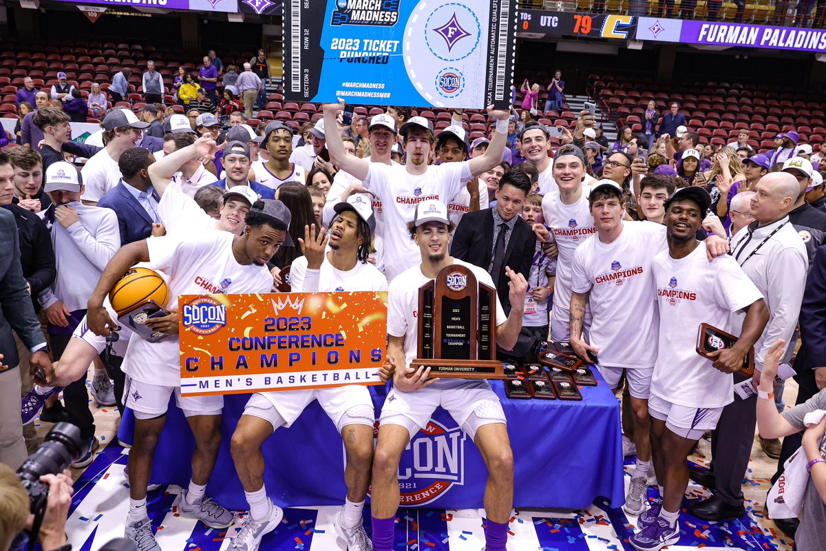 FurmanMBB's tweet photo. 𝑶𝒉, 𝒘𝒉𝒂𝒕 𝒂𝒏 𝒖𝒏𝒃𝒆𝒍𝒊𝒆𝒗𝒂𝒃𝒍𝒆 𝒇𝒆𝒆𝒍𝒊𝒏𝒈 💍🏆
#SoConChamps https://t.co/fSm88lKpkr
