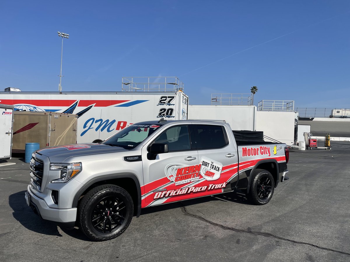 SRLSWTourSeries's tweet photo. The @kernraceway @GMC Pace Truck will lead the field to the green in 18 days! 💪#TruckTuesday
#SPEARS #SRL #SouthwestTour #StockCar #Racing #WestCoast #GMC #Truck #Winter #Showdown #tourtuesday I @LBTV_racing I @MCBuickGMC https://t.co/4y87iu3qF7