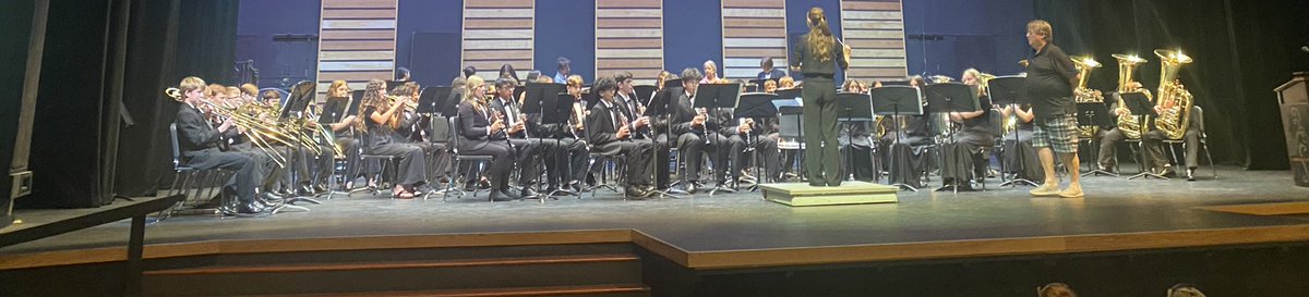 PineViewMiddle's tweet image. The biggest band in Pasco County Schools didn’t disappoint tonight @floridabandmasters @pascocountyschools MPA. Well done! #ibstrong #ibarts #allthefeels #mpa #fba