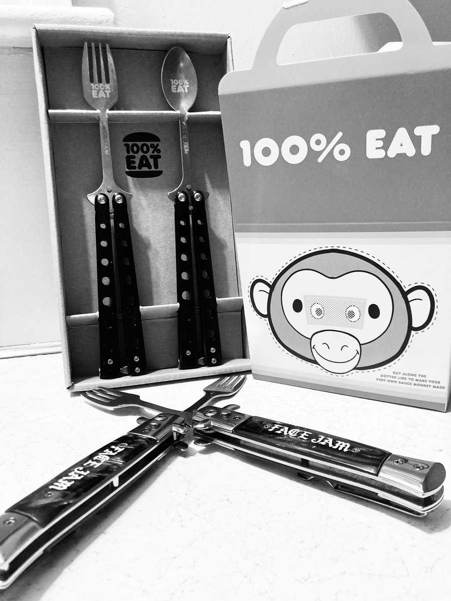 CCGrace7's tweet photo. Hello, and welcome to Let’s Eat 🍔🐵 #FaceJam #FaceJamPodcast #ListenToFaceJam @RoosterTeeth @AchievementHunt @FaceJamPod @AH_Michael @EricBaudour @JordanCwierz @Schwartzanicker https://t.co/9LdsOAyKs4