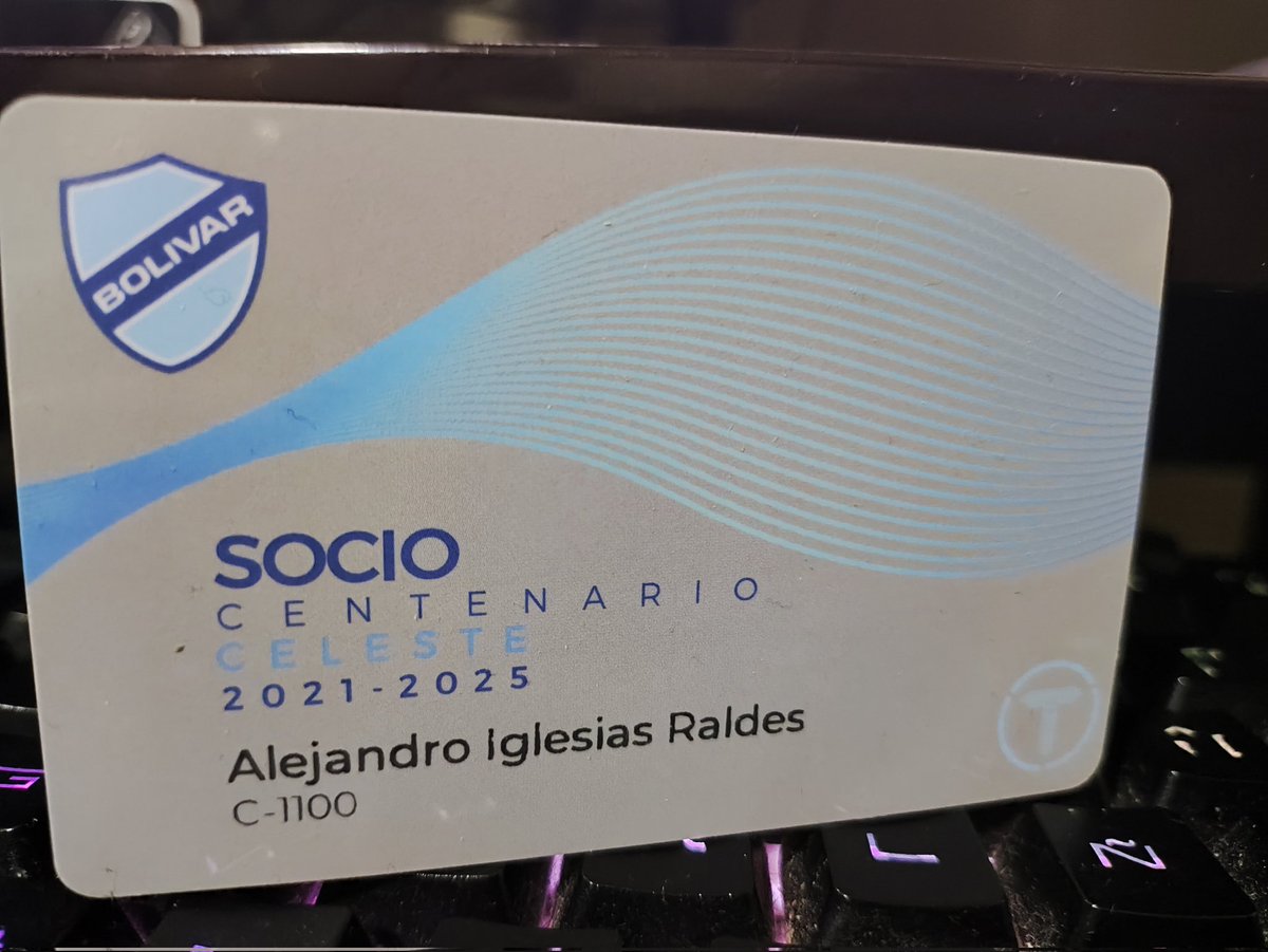 Aleiglesrald's tweet photo. @marceloclaure @marceloclaure No estaré presente por motivos personales , pero las gracias por hacer de este club más grande de lo que ya es ! La inauguración del estadio no me lo pierdo ! https://t.co/wBpJ1hHuN2