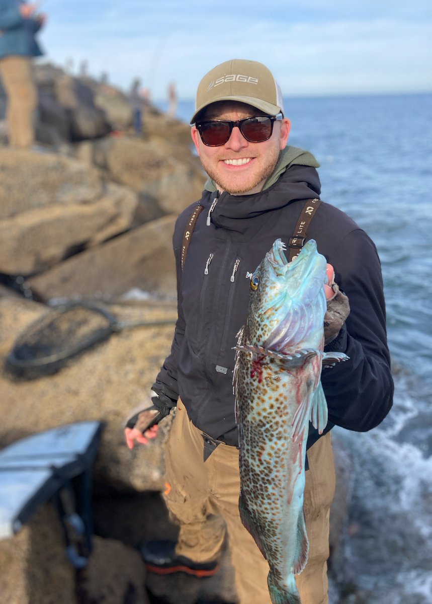 WDFW's tweet photo. Be aware that weather and ocean conditions often determine the success and safety of this fishery, whether from a boat or jetty. The forecast for this weekend is looking stormy, so be sure to check the weather, swell, and tides before heading out.
#FishWashington #bottomfish https://t.co/BYgMiPGBEG
