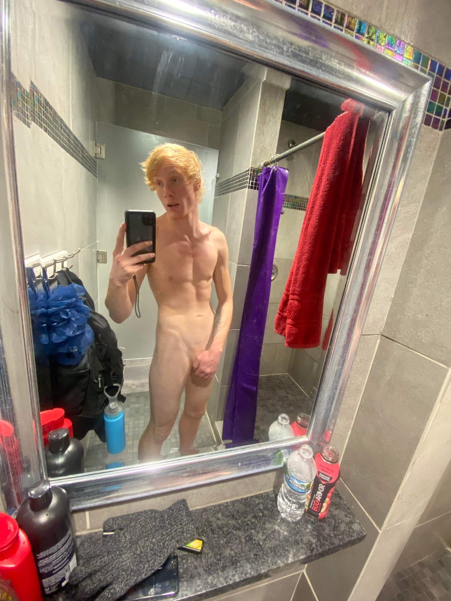 Ginger_Snapps23's tweet photo. So all I gotta do is put #fitness and I’ll get 600+ likes? Here goes nothing 😁🤷‍♂️😅 https://t.co/utXQ66DXjh