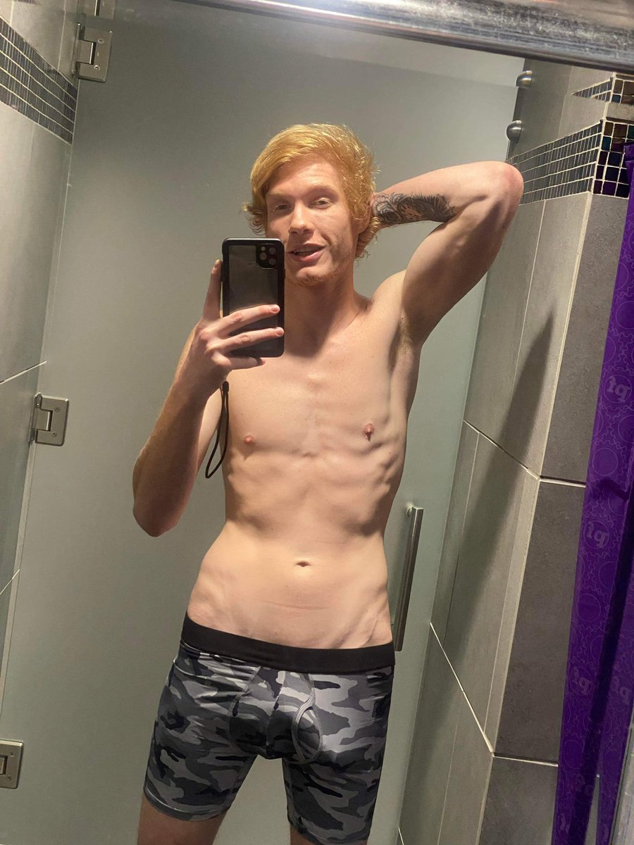 Ginger_Snapps23's tweet photo. So all I gotta do is put #fitness and I’ll get 600+ likes? Here goes nothing 😁🤷‍♂️😅 https://t.co/utXQ66DXjh